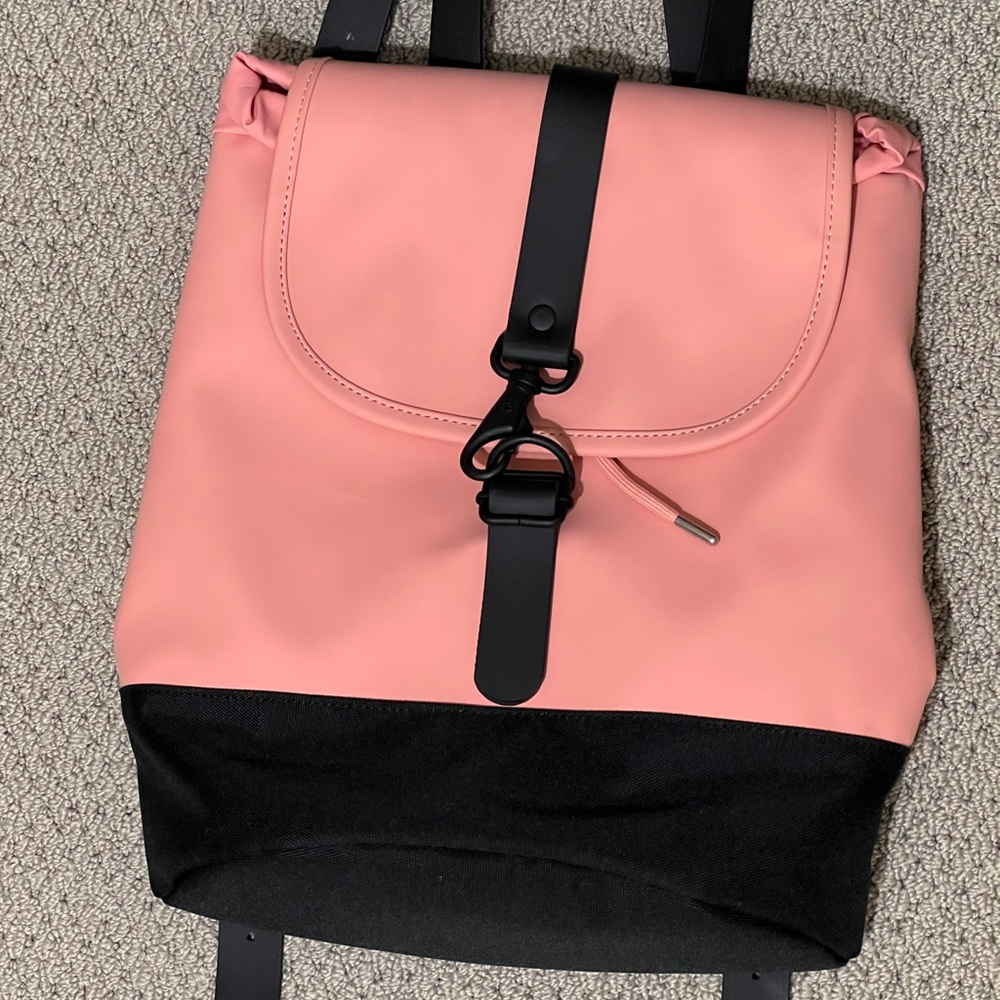 Rains Drawstring Backpack - Picture 2 of 5